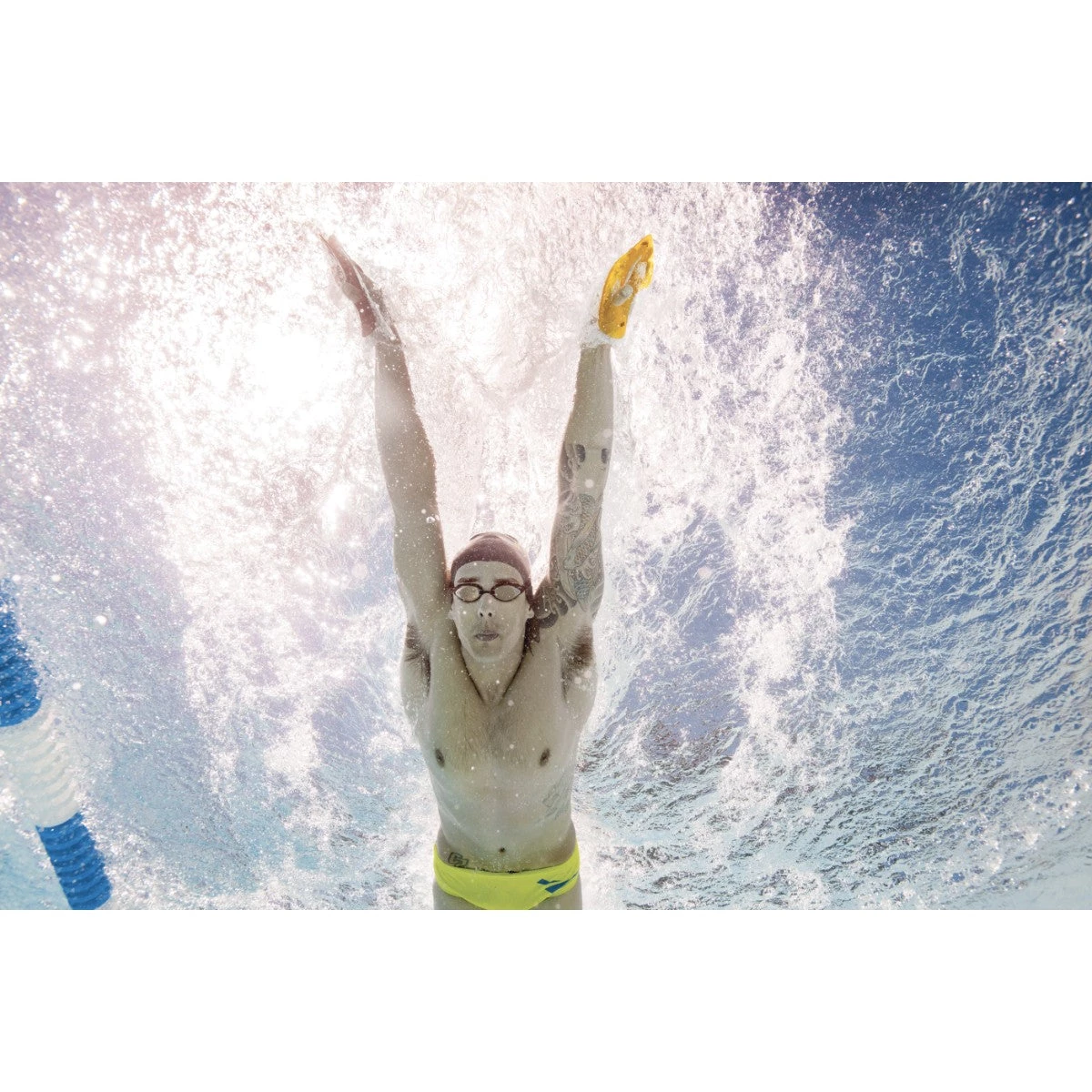 FINIS® Technical Iso Paddles | Strapless Isolation Paddles 16 FINIS® Technical Iso Paddles | Strapless Isolation Paddles