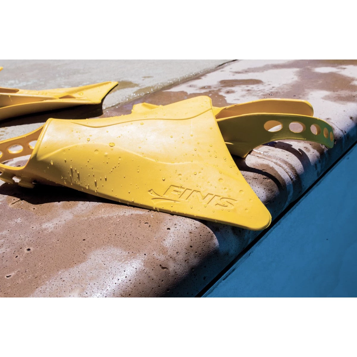 FINIS® Fishtail 2 Fins | Learn-To-Swim Fins 11 FINIS® Fishtail 2 Fins | Learn-To-Swim Fins