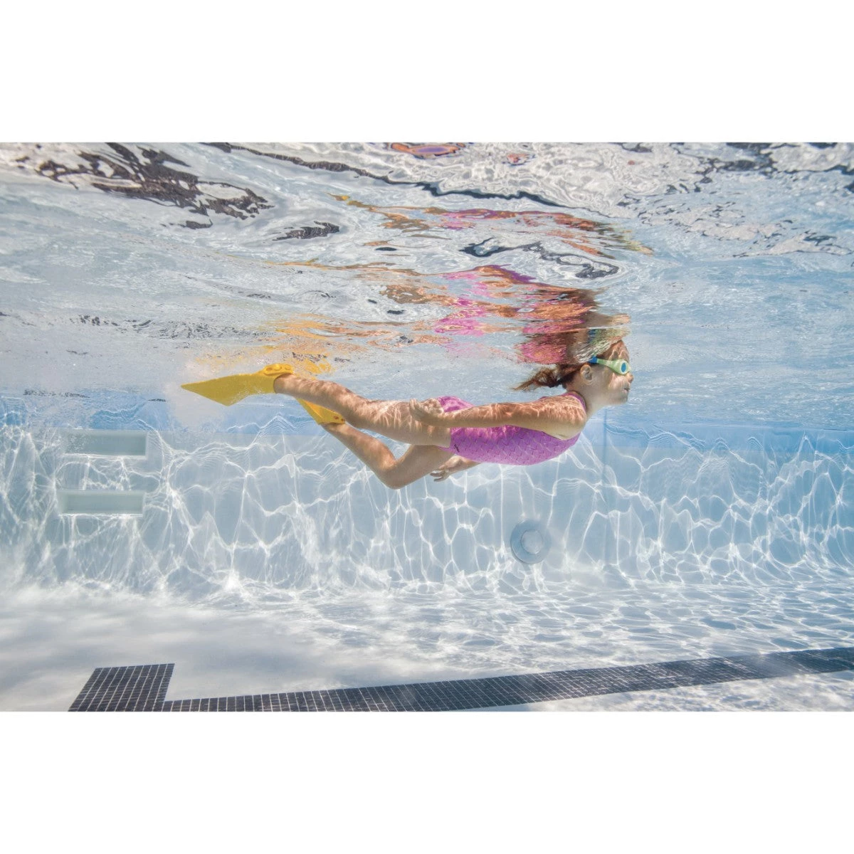 FINIS® Fishtail 2 Fins | Learn-To-Swim Fins 18 FINIS® Fishtail 2 Fins | Learn-To-Swim Fins
