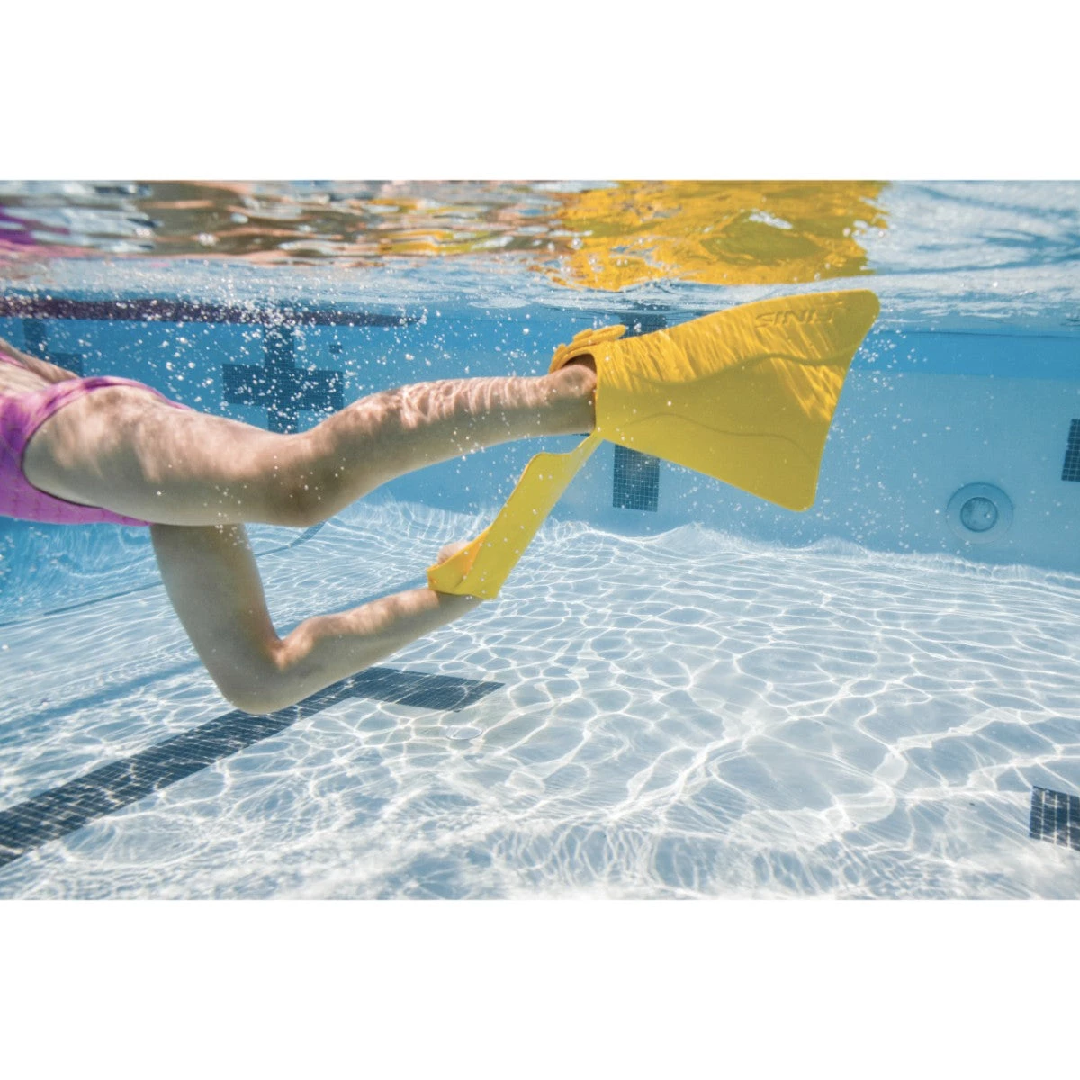 FINIS® Fishtail 2 Fins | Learn-To-Swim Fins 22 FINIS® Fishtail 2 Fins | Learn-To-Swim Fins